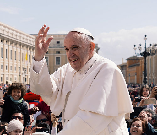 Pope: Celebrating Synod means walking together on the same road