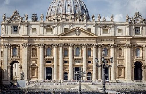 Le Synode 2023, « nouvelle étape » pour construire une Église de l’écoute