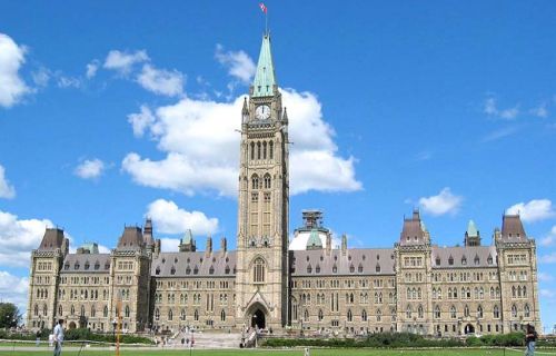 Les évêques et les religieux canadiens font pression pour l'adoption du projet de loi C-15 sur les droits des autochtones